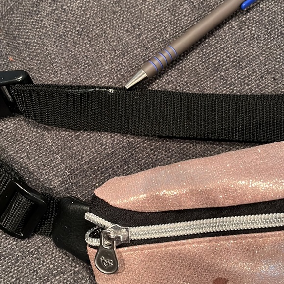 Fanny pack - Picture 5 of 5